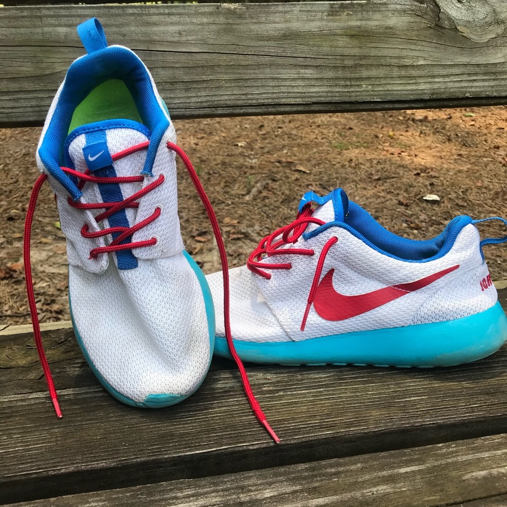 Custom Nike Roshes